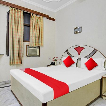 Hotel O Rak International New Delhi Ngoại thất bức ảnh