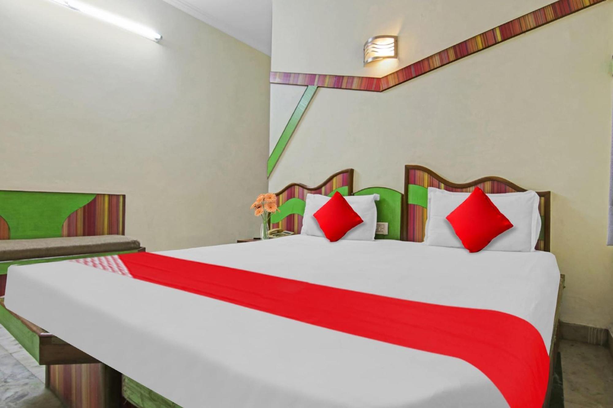 Hotel O Rak International New Delhi Ngoại thất bức ảnh