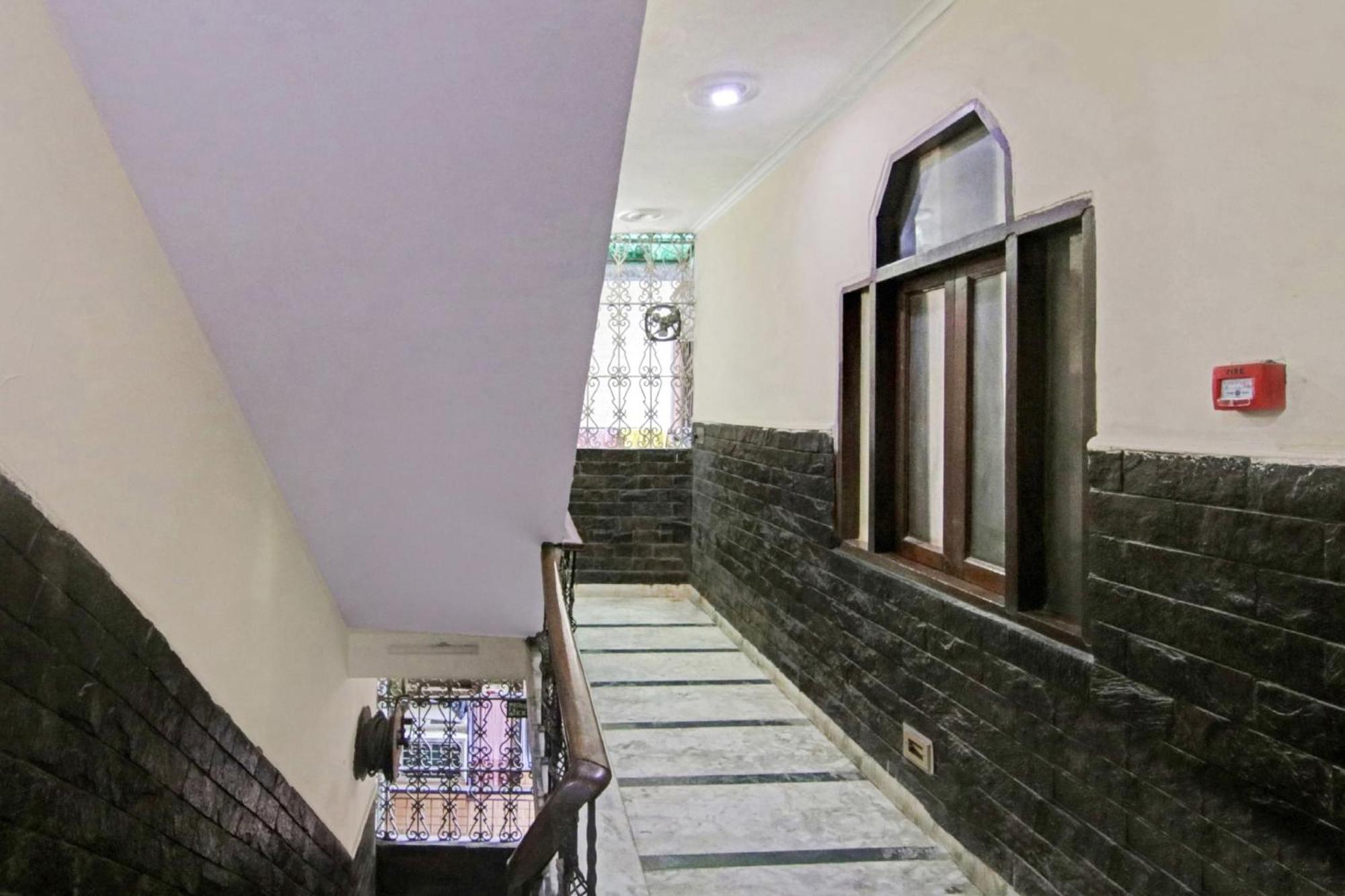 Hotel O Rak International New Delhi Ngoại thất bức ảnh