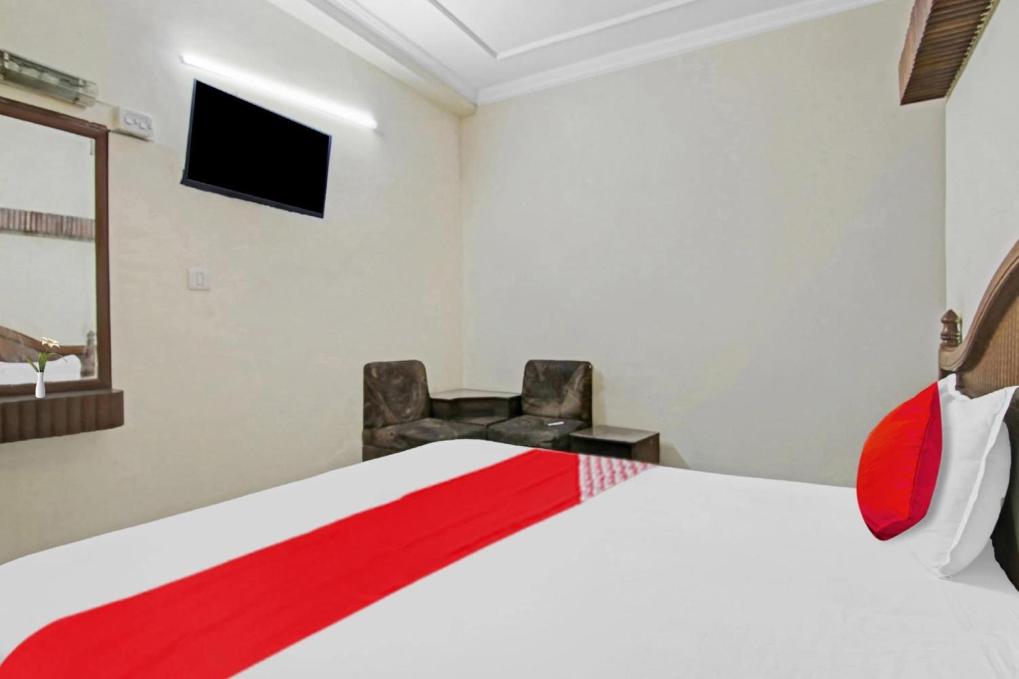 Hotel O Rak International New Delhi Ngoại thất bức ảnh